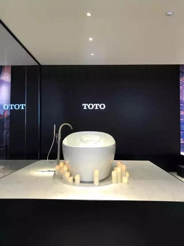 TOTO“漂浮浴缸”.jpg