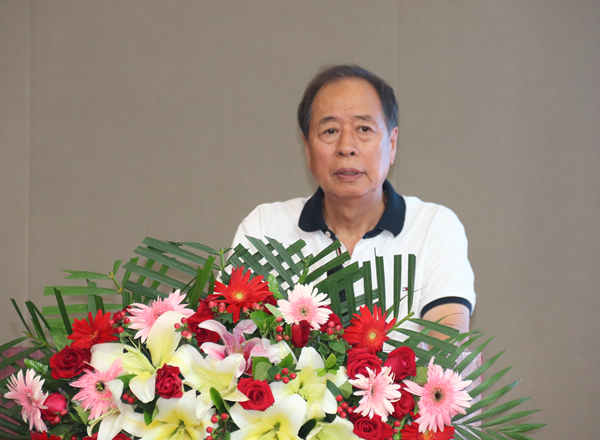 6、田万良.jpg